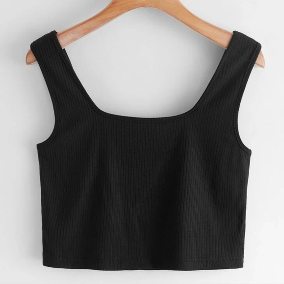 Basic Black Crop Top - Picture 2 of 5